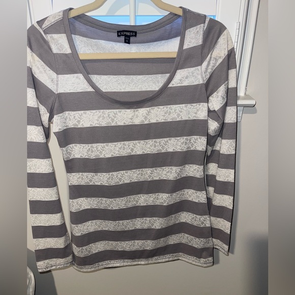 Express size medium top bundle - Picture 7 of 9